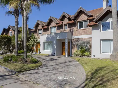 Casa en Venta en Campos de Echeverria - Canning