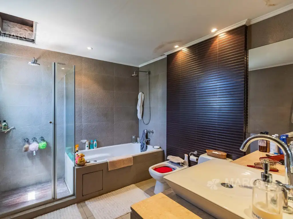 CASA EN VENTA EN LOS HORNEROS C.C CON CUATRO DORMITORIOS - MAROTO PROPIEDADES - Foto 47