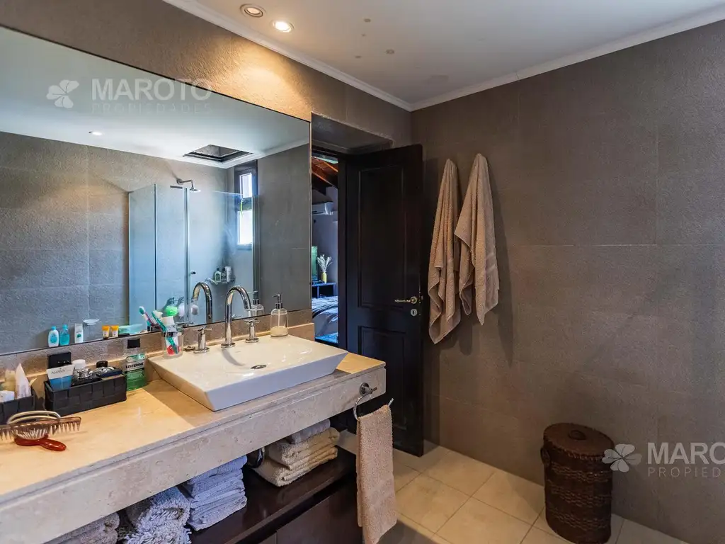 CASA EN VENTA EN LOS HORNEROS C.C CON CUATRO DORMITORIOS - MAROTO PROPIEDADES - Foto 48