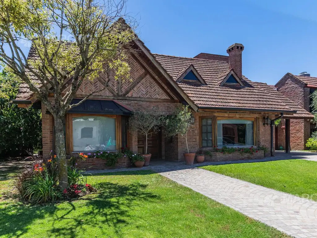 Casa en Venta con cochera