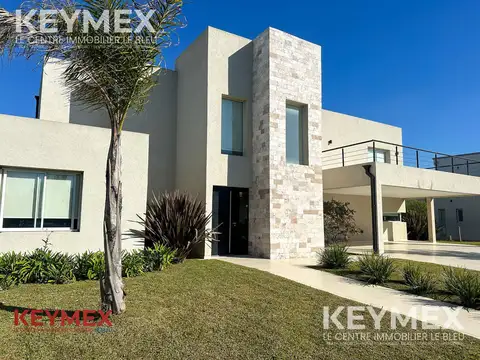 Casa en Venta 1 año