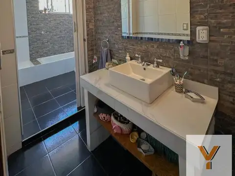 Casa en venta - 2 Dormitorios 1 Baño - El Palomar