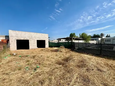 Venta lote con construccion La Plata