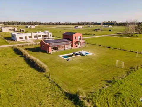 VENTA CASA DE CAMPO  CHACRAS SAN ANDRES AMENITIES
