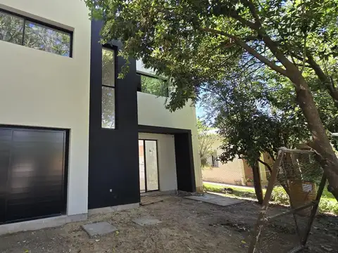 Casa en Venta en Funes, USD 230.000