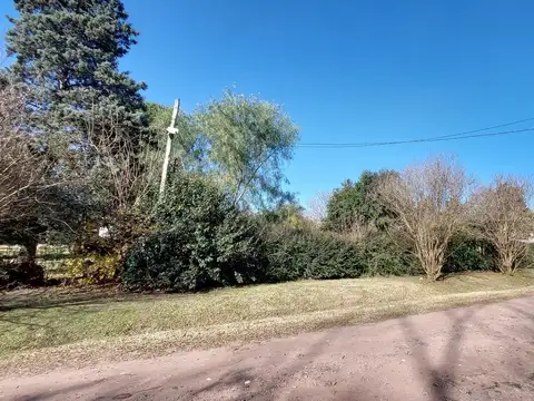 Terreno a la venta de 1186 m2. Escriturado. Barrio los Aromos - Roldán