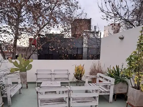 Excelente Triples al frente con patio, parrilla y terraza