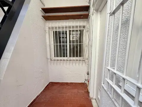 Depto Tipo Casa en Alquiler de 2 ambientes