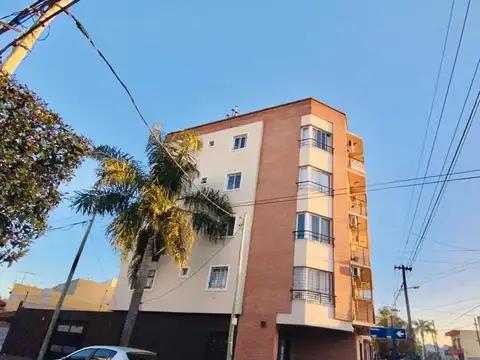 25 De Mayo 102