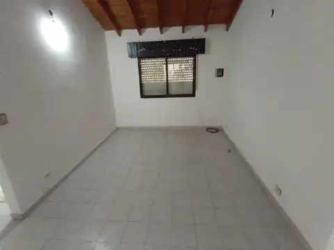 Guamini 4800, Piso 1°