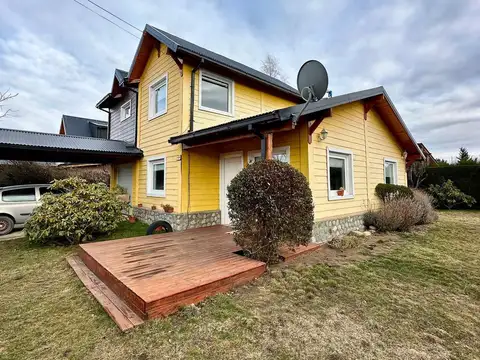 Casa en venta - 2 dormitorios - 140 m2 cuenta con una bodega/fabrica de vino equipada - Dina Huapi
