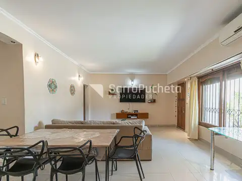 Venta casa 5 ambientes con parque y piscina en Morón
