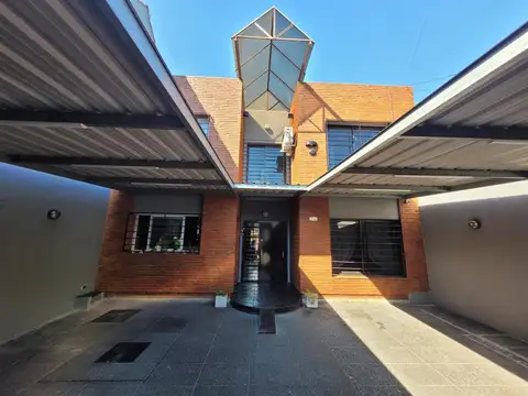 Casa en Venta en Munro, USD 380.000