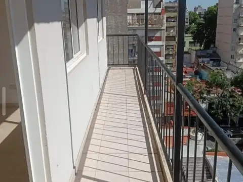 SEMIPISO 2 AMBIENTES Y 1/2 A ESTRENAR APTO CREDITO