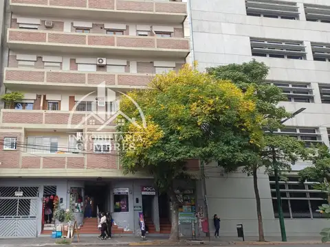 Venta departamento en microcentro.