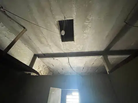 Galpon en Venta 8  mts Frente