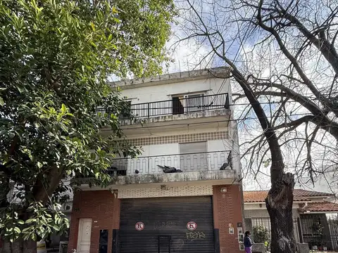 Galpón Alquiler en Ramos Mejia Sur