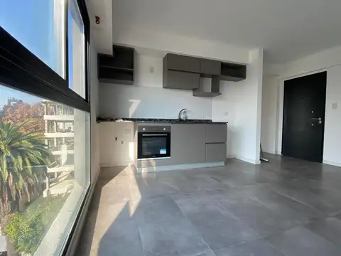 Departamento en Alquiler en Ituzaingo Norte, $ 600.000