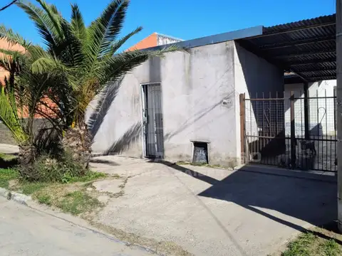 VENTA CASA 3 AMBIENTES Y MONOAMBIENTE EN MARCOS PAZ. ZONA OESTE. BUENOS AIRES.