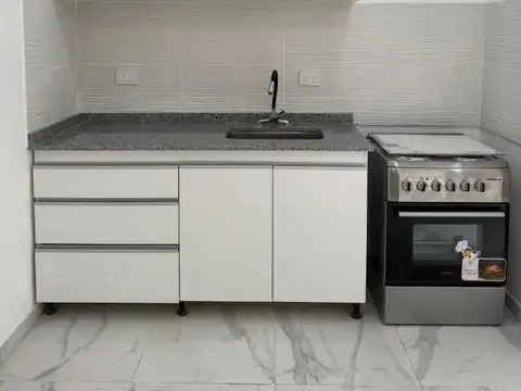 Parque Avellaneda, Martínez Castro 700