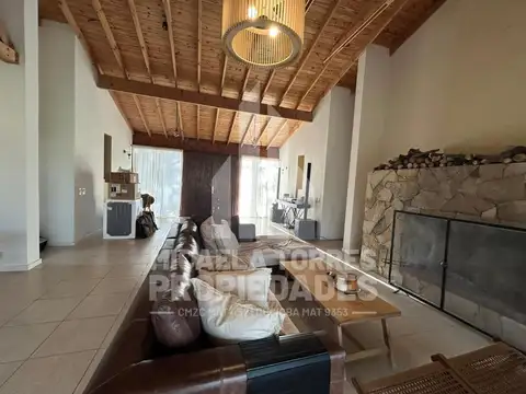 Casa en venta Estancias del Pilar, Champagnat