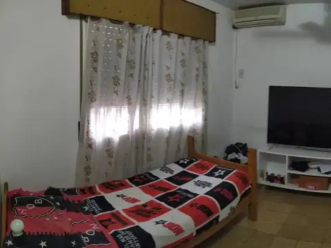 VENTA DE 2 CASAS CON LOCAL COMERCIAL EN BARRIO LUDUEÑA.