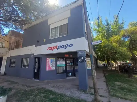 VENTA DE 2 CASAS CON LOCAL COMERCIAL EN BARRIO LUDUEÑA.