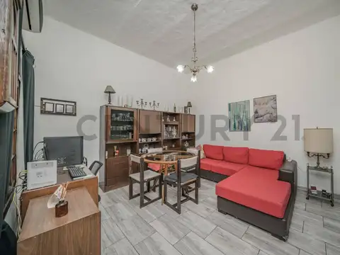 Casa 3 ambientes con 2 baños
