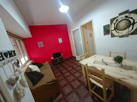 VENTA. DEPTO 2 AMB. EN EDIFICIO MONTECARLO FRENTE A PLAYA BRISTOL. MAR DEL PLATA