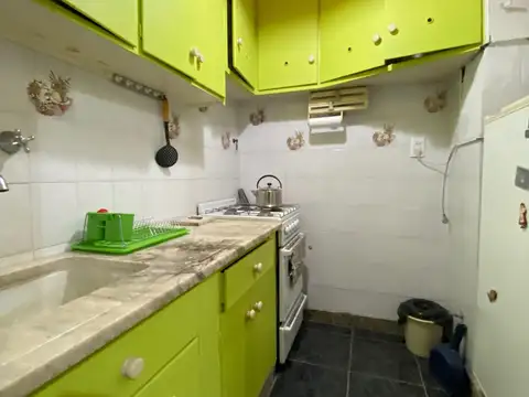 VENTA. DEPTO 2 AMB. EN EDIFICIO MONTECARLO FRENTE A PLAYA BRISTOL. MAR DEL PLATA