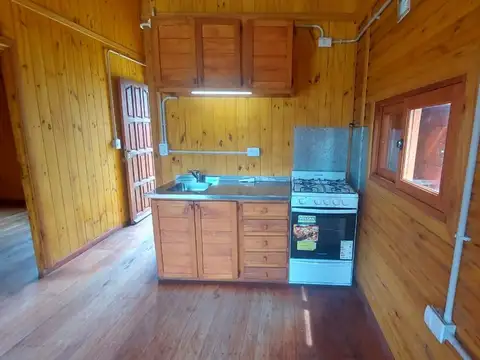 Casa 2 ambientes con 1 baño