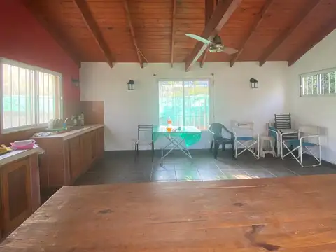 EXCELENTE CASA EN ALQUILER EN BARRIO SAN JORGE