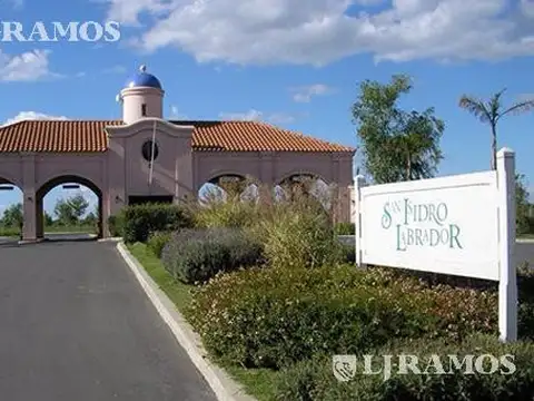 Av. Italia 3700 - San Isidro Labrador