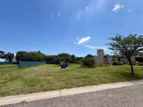 Terreno en Venta en La Cercania, USD 70.000