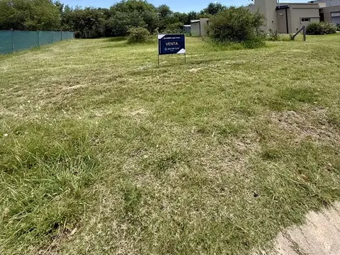 Terreno en Venta en La Cercania, USD 70.000
