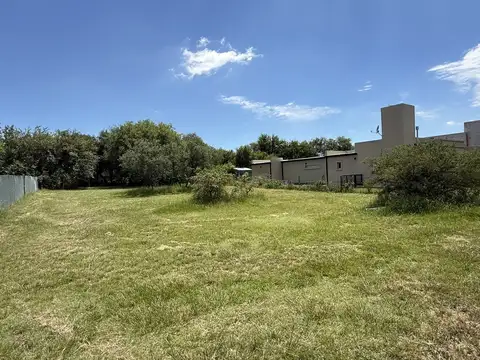 SE VENDE LOTE FONDO NORTE 1000 MTOS EN LA CERCANIA- MENDIOLAZA - ESCRITURA!