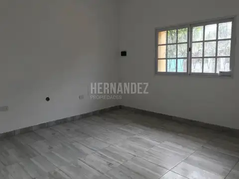Depto Tipo Casa 4 ambientes con 2 baños