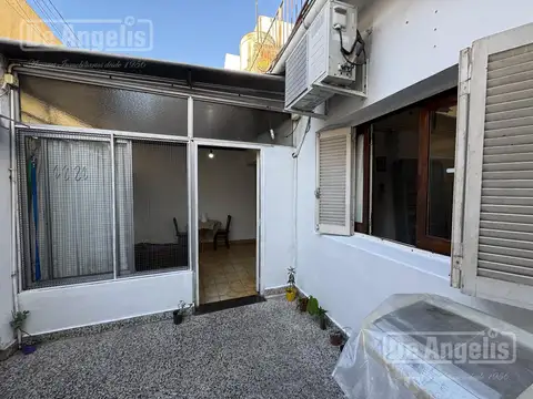 Depto Tipo Casa en Venta 40 años