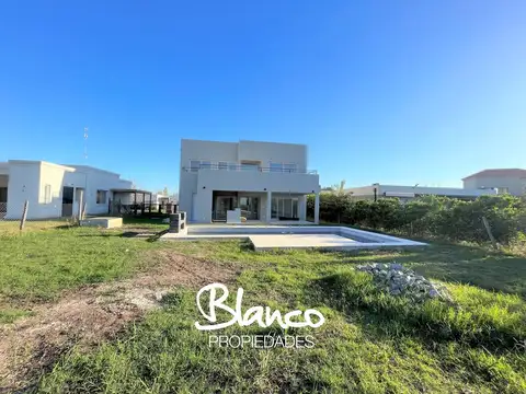 PILAR DEL ESTE - SANTA GUADALUPE -