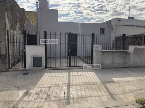 Casa - Alquiler - Argentina, La Matanza - AMANCIO ALCORTA 3616
