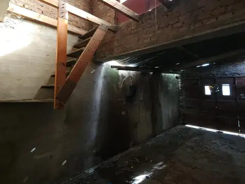 Casa 5 ambientes con 2 baños