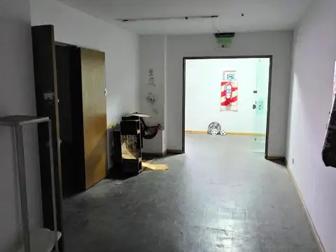 DEPOSITO COMERCIAL CON OFICINAS -MIXTURA 3 -