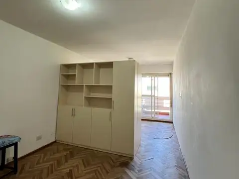 INCREIBLE MONOAMBIENTE EN URQUIZA 1808  AIRE ACONDICIONADO INSTALADO 
