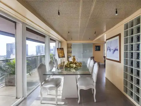 Departamento 8 ambientes con 6 baños