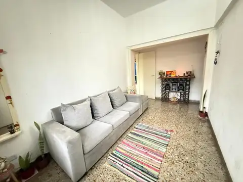 Gobernador Castro 635