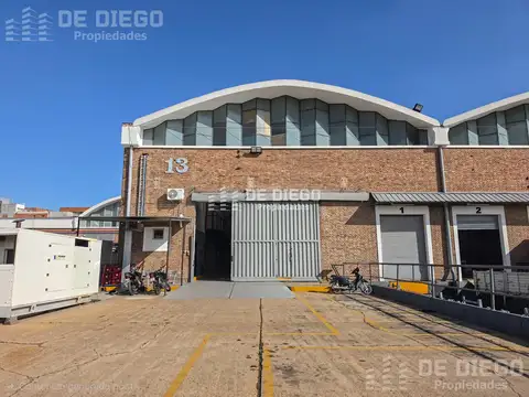 Deposito en alquiler 1678 m2, predio con seguridad, Olivos Vicente Lopez