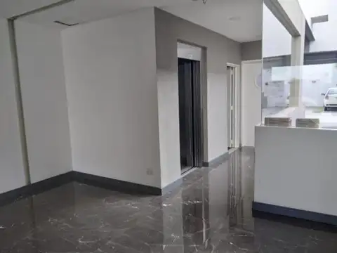 Avenida Maipu 4839 , Piso 5