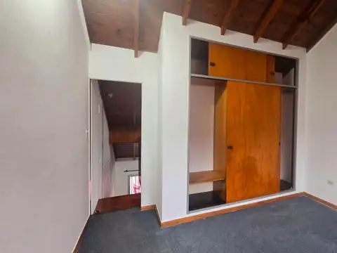 Depto Tipo Casa 2 ambientes con 1 baño