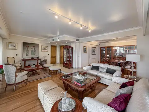 Departamento de 4 dormitorios con vista al río y amenities