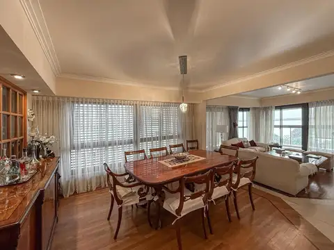 Departamento en Venta de 8 ambientes
